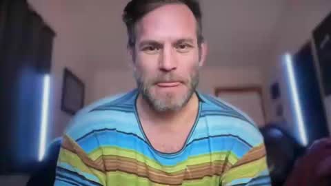 MackinCaliAllDay online show from 19, 10, 2025