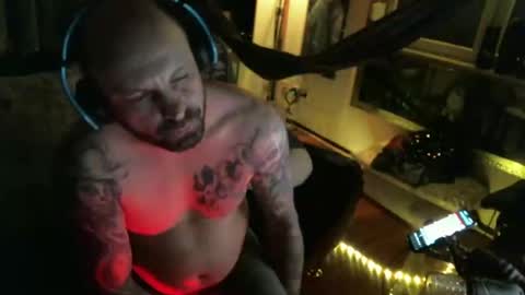 Snapshot of mad_dem0n chatting on 8, 3, 2025 Manuel online show from 8, 3, 2025