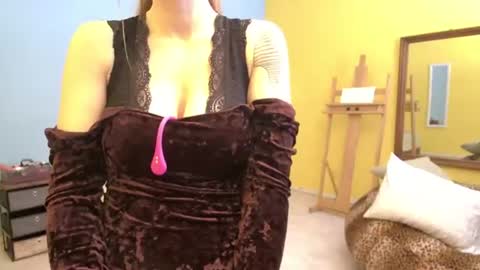 Madam Edgewood online show from 15, 7, 2026