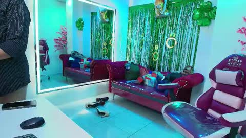 Madame Scarllet  online show from 19, 3, 2026