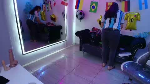 Snapshot of madame_scarllet chatting on 19, 7, 2026 Madame Scarllet online show from 19, 7, 2026