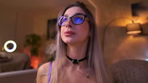 Maddie online show from 12, 4, 2026