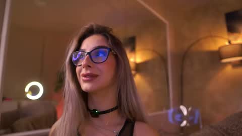 Maddie online show from 18, 4, 2026