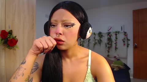 maddiie and clyde online show from 18, 12, 2025