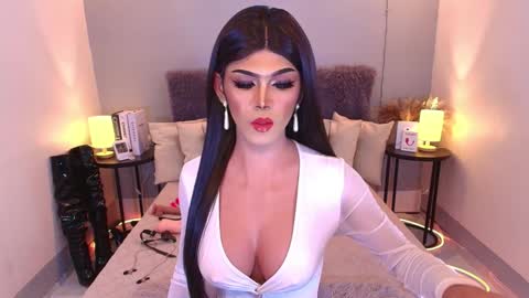 Snapshot of maddisonwil chatting on 26, 2, 2025 M A D D Y online show from 26, 2, 2025