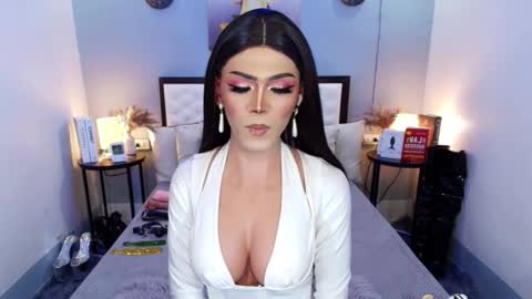 Snapshot of maddisonwil chatting on 20, 9, 2025 M A D D Y online show from 20, 9, 2025