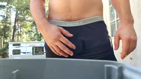 Snapshot of maddoggy91 chatting on 12, 10, 2025 maddoggy91 online show from 12, 10, 2025