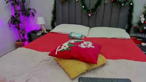 Maddy Moon  online show from 20, 12, 2025