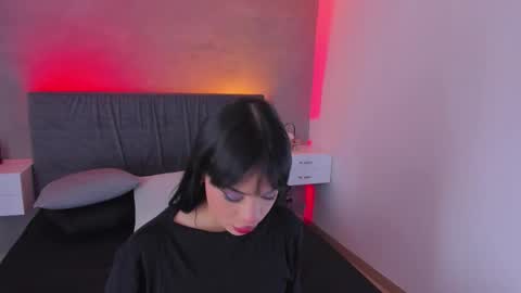 Maddy  online show from 16, 10, 2025