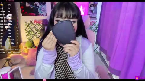 Maddy Foox online show from 24, 4, 2026