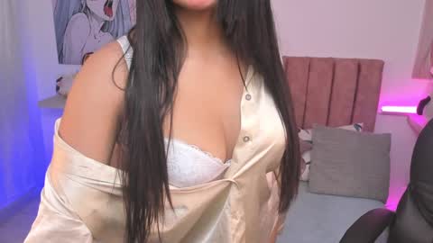 Snapshot of maddyy_sweet1 chatting on 8, 1, 2025 Maddy online show from 8, 1, 2025