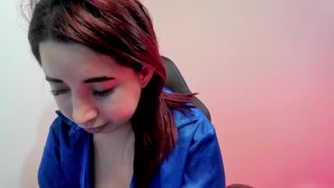Snapshot of madelaine_blosson chatting on 3, 12, 2024 Madelaine online show from 3, 12, 2024