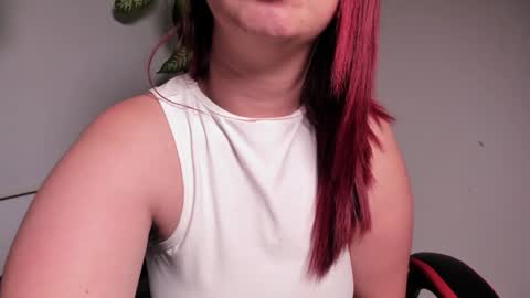 Snapshot of madelaine_blosson chatting on 27, 1, 2025 Madelaine online show from 27, 1, 2025