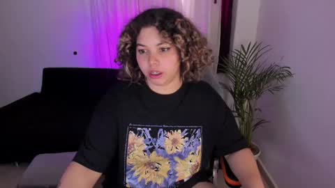 Snapshot of madelaine_taylor chatting on 11, 1, 2025 madelaine_taylor online show from 11, 1, 2025