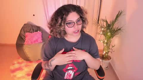 Snapshot of madelaine_taylor chatting on 16, 1, 2025 madelaine_taylor online show from 16, 1, 2025