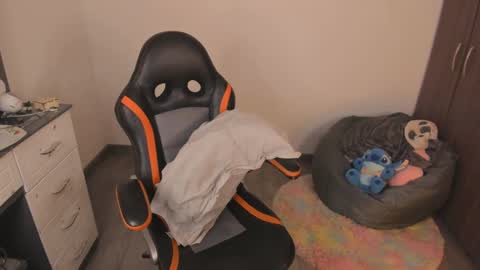 Snapshot of madelaine_taylor chatting on 30, 9, 2025 madelaine_taylor online show from 30, 9, 2025