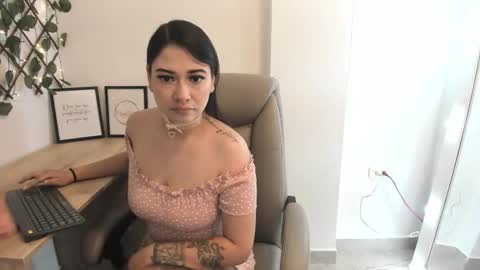 Madeleine  online show from 27, 9, 2025