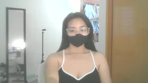 Snapshot of madi_perez chatting on 8, 4, 2026 Madi online show from 8, 4, 2026