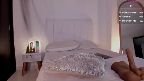 Valentina   1030   530  -  online show from 21, 12, 2024