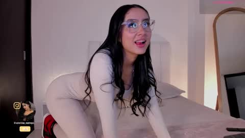 Valentina   1030   530  -  online show from 1, 2, 2025