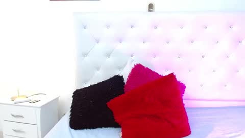 Jenny  online show from 8, 3, 2025