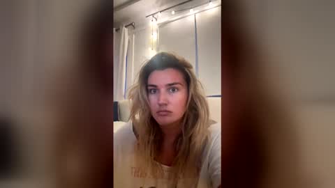 Snapshot of madisonlubbe2 chatting on 23, 4, 2026 madisonlubbe2 online show from 23, 4, 2026