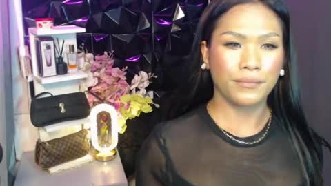 MADISONWILL online show from 15, 4, 2026