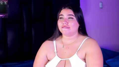 madissonlee__ online show from 10, 10, 2025