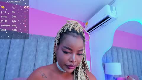 Snapshot of madissonlopez chatting on 5, 1, 2025 Madisson Lopez online show from 5, 1, 2025