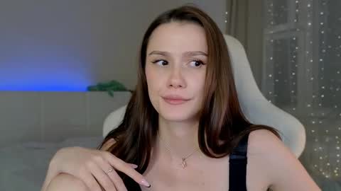 Madi Soon online show from 15, 10, 2025