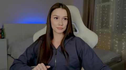 Madi Soon online show from 27, 10, 2025