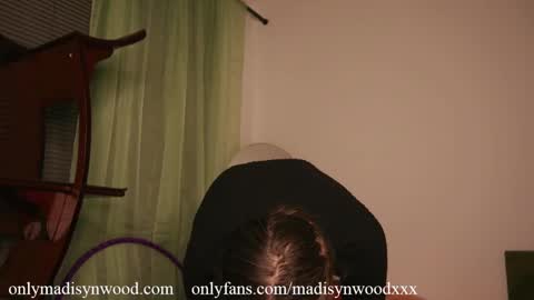 Snapshot of madisynwood chatting on 1, 3, 2025 Madisyn Wood online show from 1, 3, 2025
