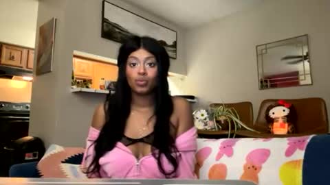 Snapshot of madluvvtho chatting on 8, 7, 2026 madluvvtho online show from 8, 7, 2026