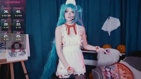 Snapshot of madnessalise chatting on 31, 10, 2025 Alice online show from 31, 10, 2025