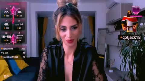 Madye Roberts online show from 3, 3, 2025