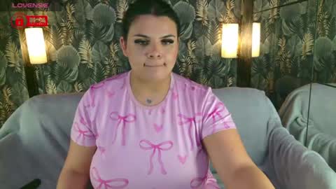 Snapshot of madymoan chatting on 4, 7, 2026 MADYMOAN online show from 4, 7, 2026