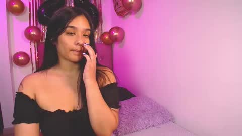 mae and nathan online show from 20, 11, 2025