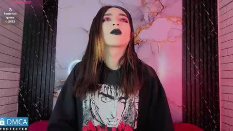 Snapshot of maevekuro chatting on 3, 6, 2026 maevekuro online show from 3, 6, 2026