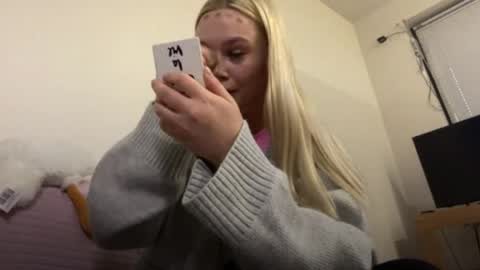 Molly online show from 23, 4, 2026