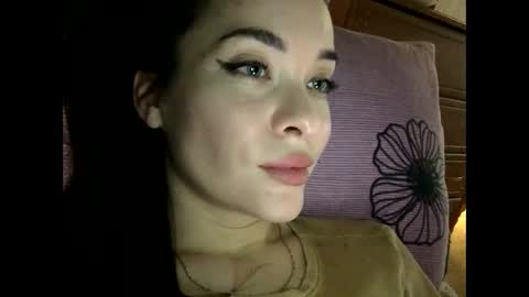 magggg658318 online show from 28, 1, 2025