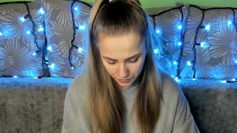 Snapshot of maggiecake chatting on 3, 12, 2024 Maggie online show from 3, 12, 2024