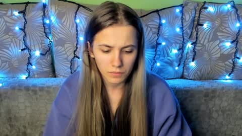 Snapshot of maggiecake chatting on 11, 12, 2024 Maggie online show from 11, 12, 2024