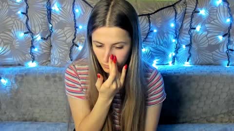 Snapshot of maggiecake chatting on 24, 12, 2024 Maggie online show from 24, 12, 2024