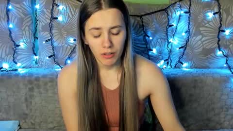 Snapshot of maggiecake chatting on 15, 2, 2025 Maggie online show from 15, 2, 2025