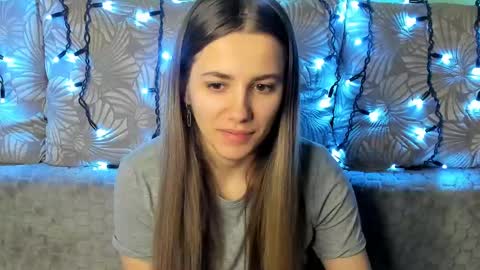 Snapshot of maggiecake chatting on 2, 3, 2025 Maggie online show from 2, 3, 2025