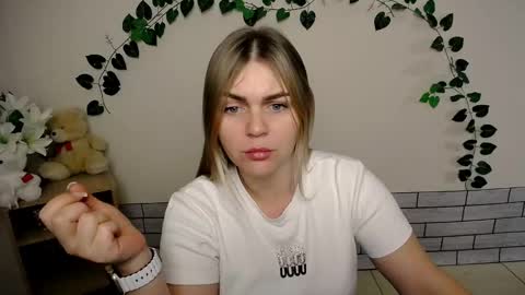 magic_katarina_ online show from 26, 12, 2024