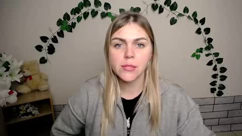 magic_katarina_ online show from 6, 1, 2025