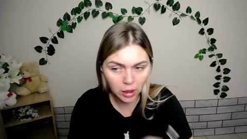 magic_katarina_ online show from 17, 1, 2025