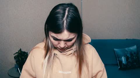 magic_katarina_ online show from 22, 1, 2025