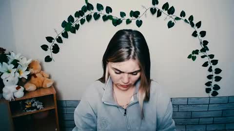 magic_katarina_ online show from 6, 3, 2025